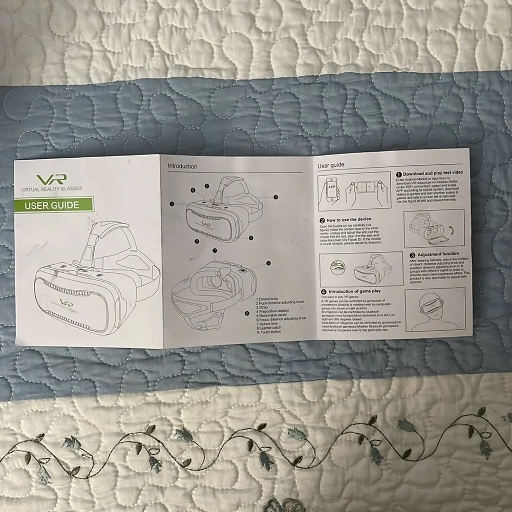 iOS/Android compatible vr headset with controller (2 AAA batteries needed)